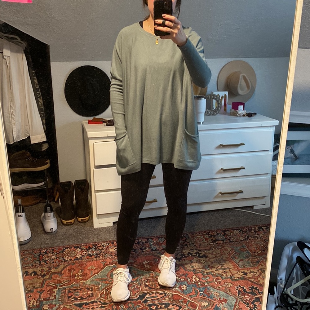 Vici Close to You pocket sweater/tunic